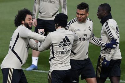 Jugarán a puertas cerradas al menos por dos semanas - Fútbol - ABC Color
