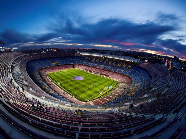 Los partidos de Primera y Segunda, a puerta cerradas