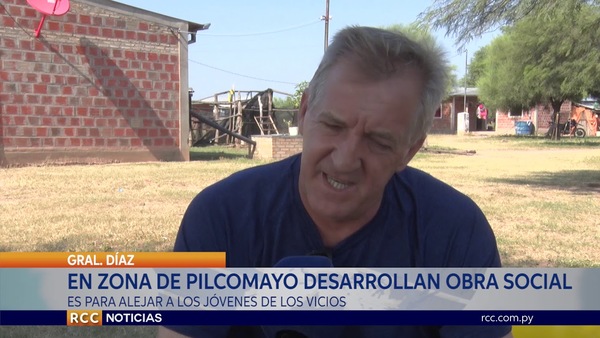 ENSEÑA ARTE A NIÑOS Y JÓVENES NATIVOS PARA ALEJARSE DE LOS VICIOS Y ALCOHOL EN EL CHACO PARAGUAYO