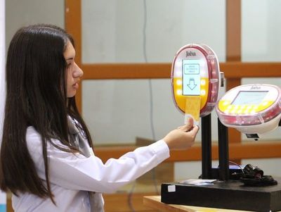 Entrega de tarjetas del billete electrónico a estudiantes debería suspenderse