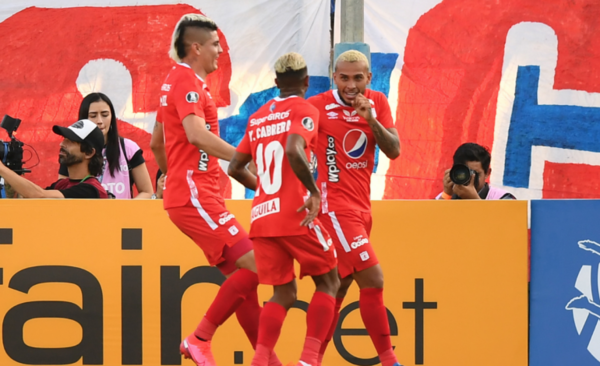 HOY / Cali se repone en la Copa y hunde a la U Católica