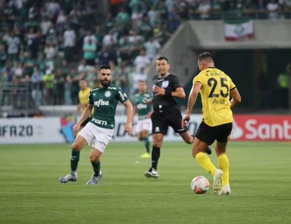 Un error arbitral y Guaraní cae ante Palmeiras en la Copa