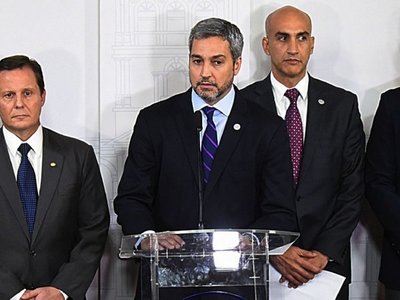 Salud confirma cinco casos de coronavirus y aplica restricciones