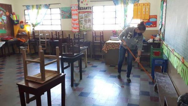 Gobierno suspende las clases y toda aglomeración de personas