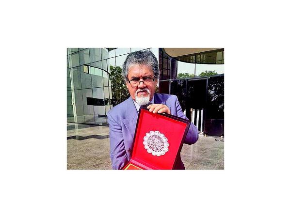 Ministro justifica cuestionada salida de Moncho Azuaga