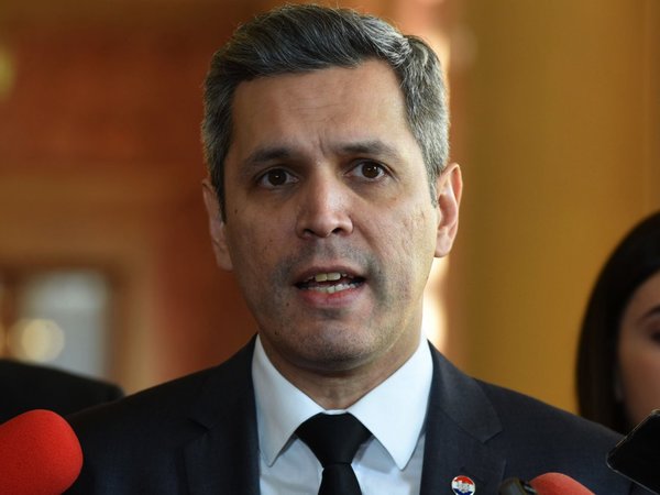 Gremio urge plan de contingencia y el Gobierno monitorea la economía