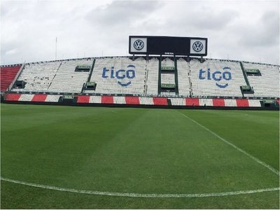 Fútbol a puertas cerradas