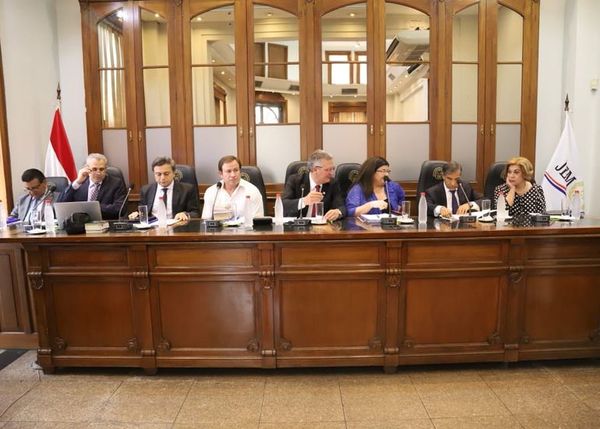 JEM destituye a jueces del caso Conmebol - Judiciales y Policiales - ABC Color