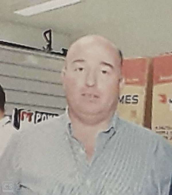 Rosca mafiosa pretende despojar de conocido shopping al verdadero dueño