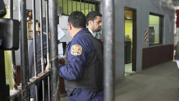 Estrictos controles para visitar a presos, no permitirán el ingreso a personas con cuadros respiratorios