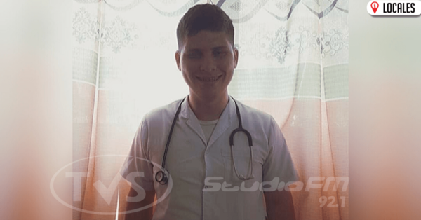 Joven con dificultad visual trabaja como masoterapeuta en el Parque de la Salud