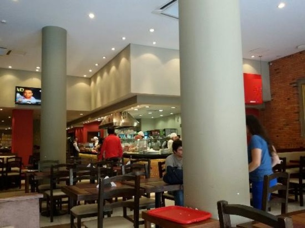 Dueños de restaurantes, preocupados por disposición de Gobierno contra coronavirus