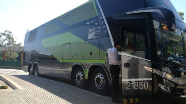 Terminal de Ómnibus aplica el protocolo de Salud Pública y aísla a pasajeros de un colectivo - ADN Paraguayo
