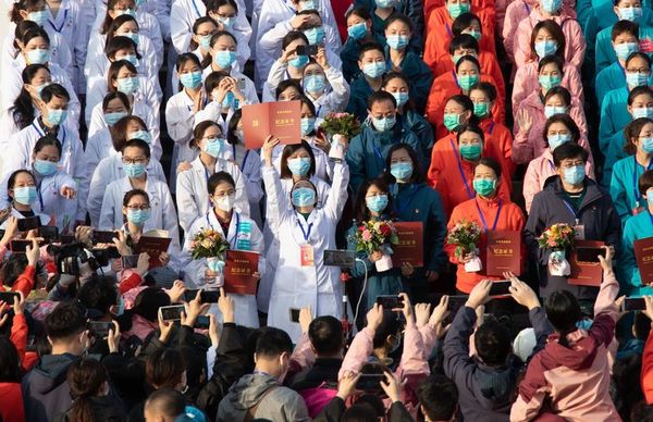 Un médico en primera línea en Wuhan: “El coronavirus no distingue edades” - Mundo - ABC Color