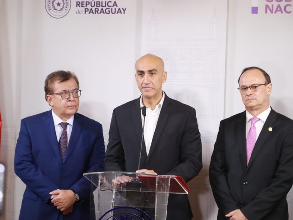 COVID-19: Cinco casos confirmados, tres hospitalizados y dos en terapia intensiva