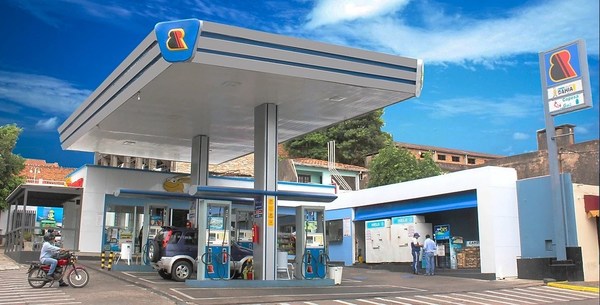 Se anota puntos con consumidores: emblema baja G. 300 precios de sus combustibles por “solidaridad” - ADN Paraguayo