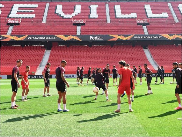 UEFA confirma que Sevilla-Roma e Inter-Getafe no se jugarán este jueves