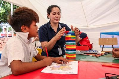 Asisten a niños y adultos indígenas de la zona de la Terminal | .::Agencia IP::.