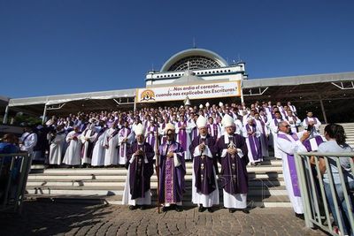 Iglesia Católica posterga actividades e insta a no difundir informaciones falsas y alarmistas