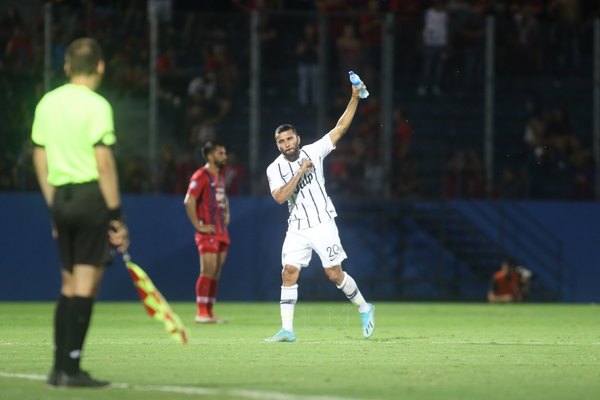 El deseo del 'Demonio' Bareiro ante Cerro en La Nueva Olla