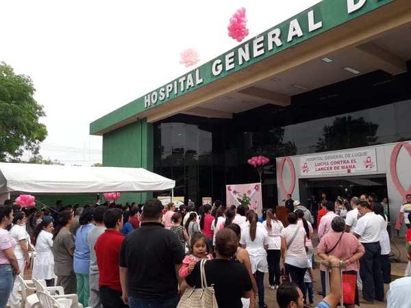 Exitosa campaña sobre Octubre Rosa en Hospital de Luque •