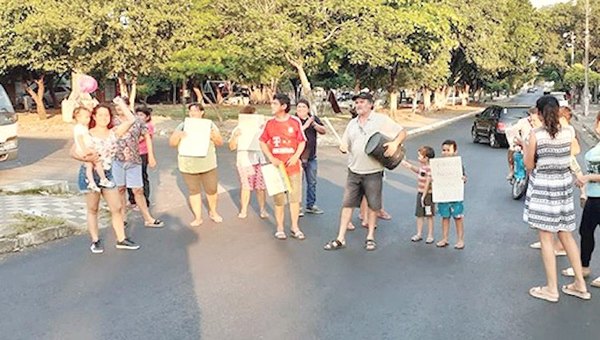 Desde noviembre, sin agua: “Ya no da gusto” | Crónica