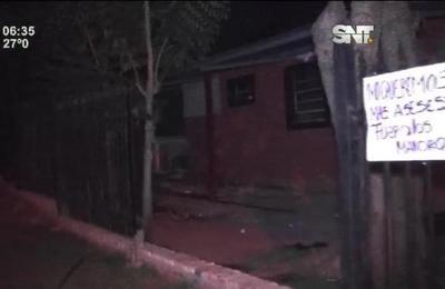 Incendian casa de familia acusada de homicidio - SNT