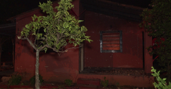 Vecinos habrían quemado casa de supuestos homicidas en Itauguá