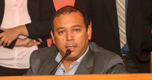 Imputan nuevamente a concejal
