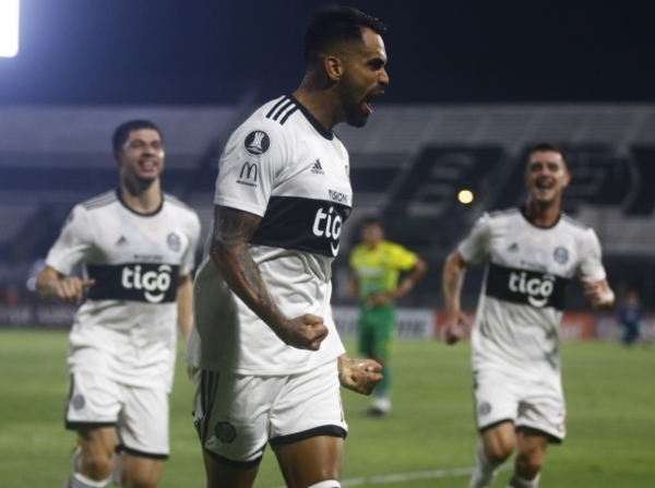 Olimpia gana y se acomoda en la Libertadores » Ñanduti