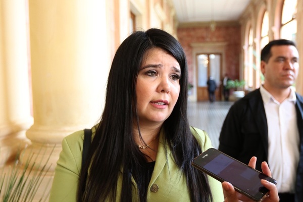 Más de 1000 reportes al 911 por síntomas de Coronavirus - Paraguay Informa