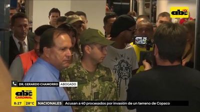 Caso Ronaldinho: Gestores se presentarían en fiscalía - ABC Noticias - ABC Color