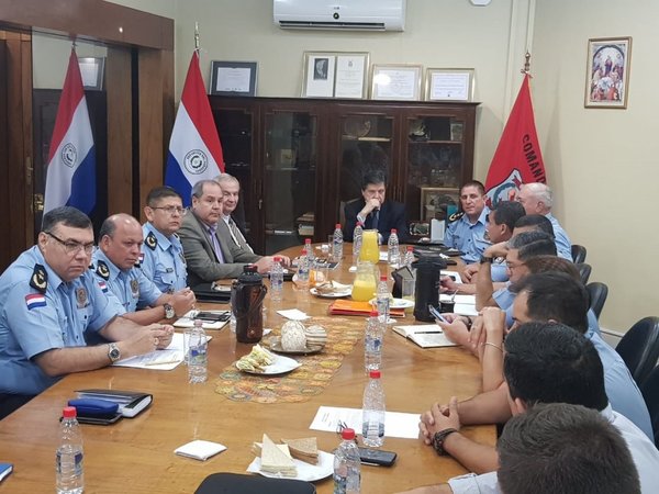 Coronavirus: Policías y militares pedirán a comercios evitar aglomeración
