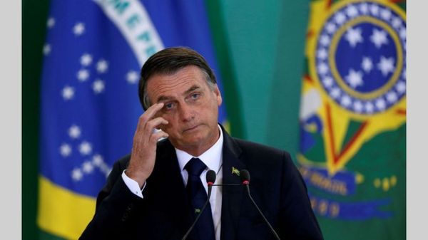 Bolsonaro bajo control médico tras positivo de su jefe de prensa con coronavirus » Ñanduti