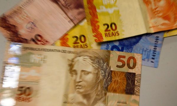 Bolsa de Sao Paulo interrumpe negociaciones por segunda vez tras caer 15,43%