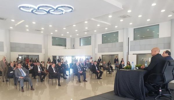 Ministro de Salud no descarta cierre de fronteras - Nacionales - ABC Color