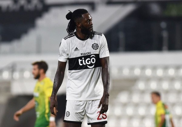 Sensaciones de Adebayor tras su expulsión