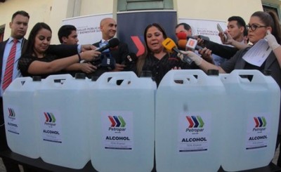 Petropar dona 10.000 L de alcohol para desinfección de superficies