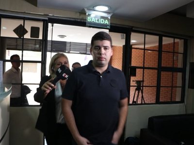 Caso Ronaldinho: Dos gestores se entregan al Ministerio Público