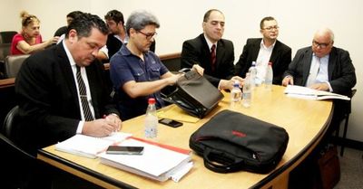 Camilo quiso usar covid-19 para aplazar su juicio, pero el tribunal le dijo que no - Política - ABC Color