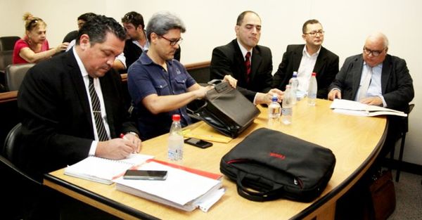 Camilo quiso usar covid-19 para aplazar su juicio, pero el tribunal le dijo que no - Política - ABC Color