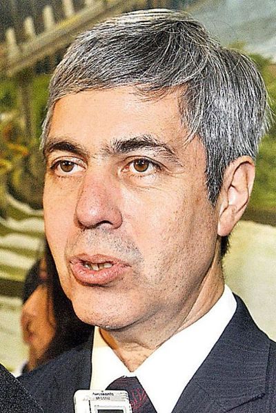 La ANDE ya podría licitar hoy bloques de energía “para abrir el camino” - Economía - ABC Color