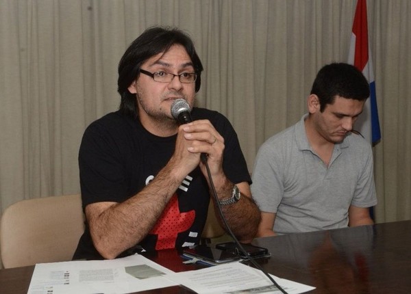 COVID-19: 'Estamos peligrosamente expuestos y sin armas', advierte médico