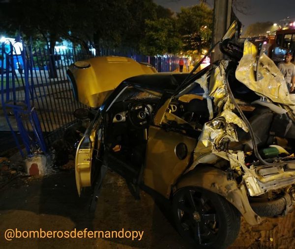 Accidente en Fernando de la Mora deja tres heridos