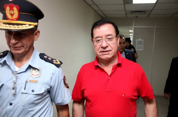 Presentan acción de inconstitucionalidad contra prisión de Cuevas - Nacionales - ABC Color