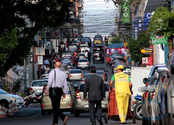 Ejecutivo decreta horario diferenciado para función pública y se reforzará control al transporte público