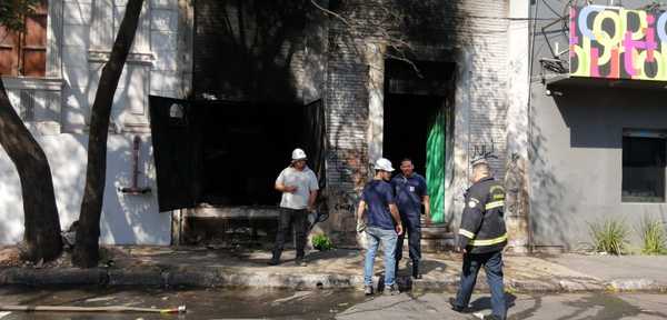 Controlan incendio en puesto de distribución de energía de la ANDE » Ñanduti