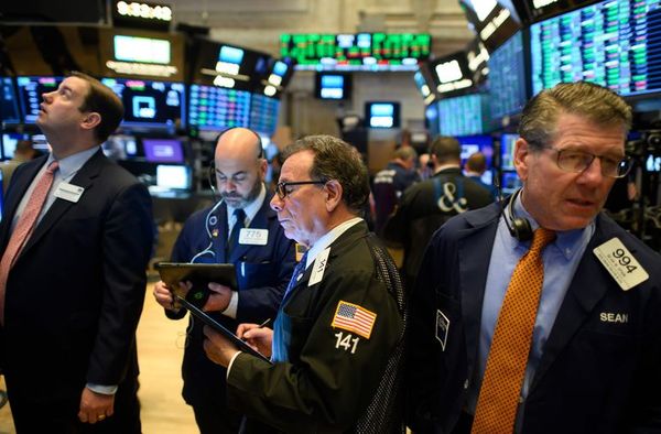 Wall Street repunta fuertemente un día después de su peor jornada desde 1987 - Mundo - ABC Color