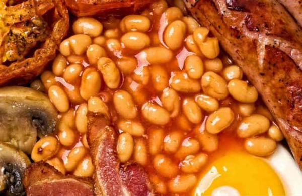 Las claves para reducir la grasa y la acidez estomacal después de comer demasiado - SNT