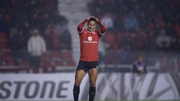 Cecilio, con gripe y aislado del plantel de Independiente